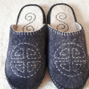 100% Handmade Mongolian Felt Slippers | Dark Purple